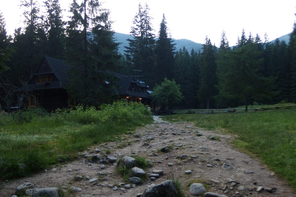 roztoka mountain hut tatras