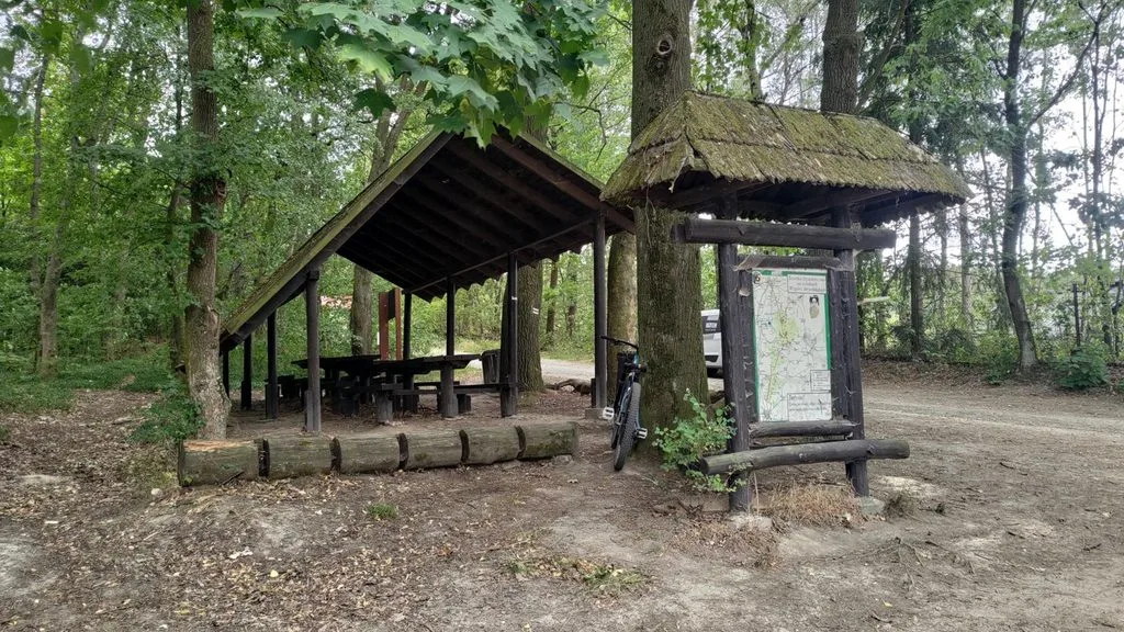 wiata na singletrackach strzelin
