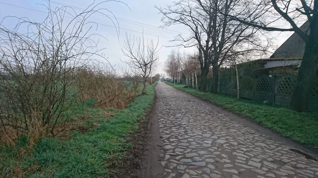 turoń bicycle trail, suchy dwór