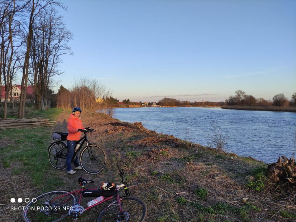 turoń bicycle trail along odra