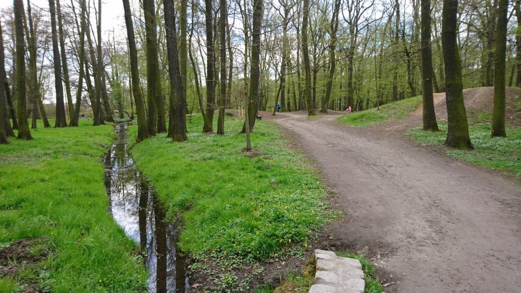 turoń bicycle trail - park złotnicki