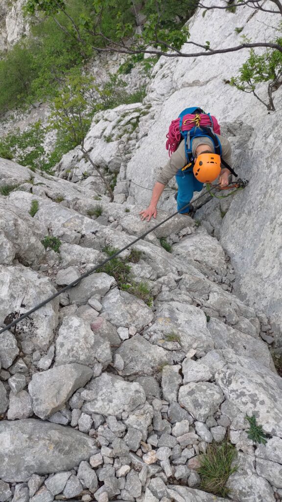 paklenica, path down from anica kuk