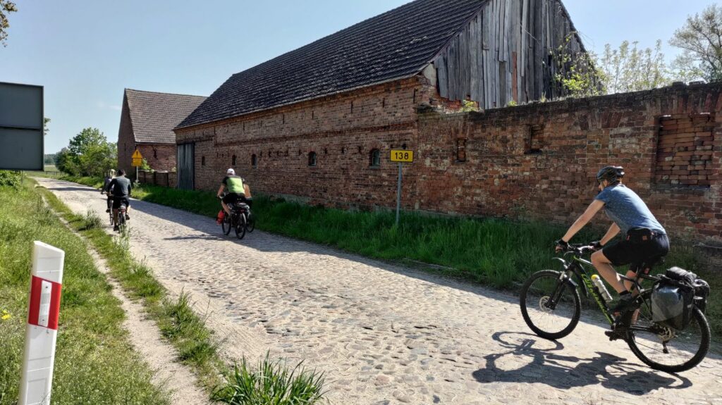 z gubina do zielonej góry na rowerze