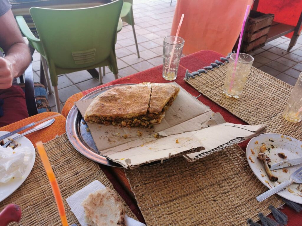 pizza berberyjska, merzouga, maroko