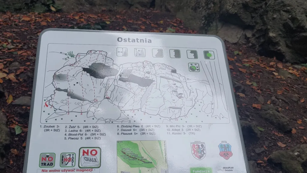 Spękane Skały, skała Ostatnia