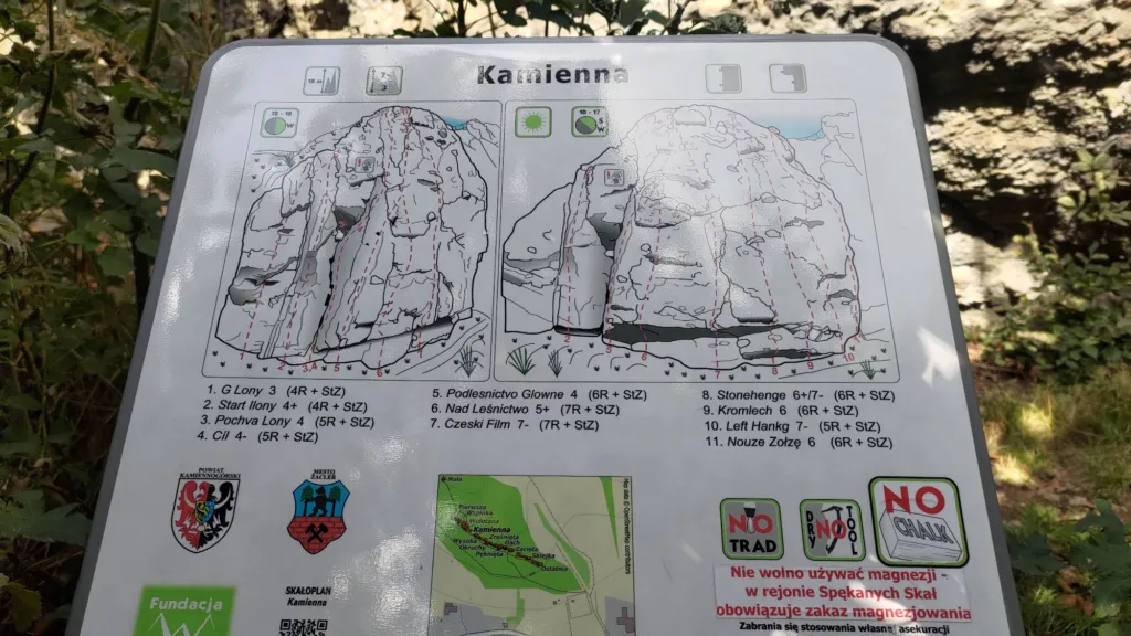 Spękane Skały, skała Kamienna