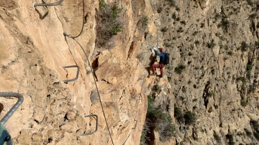 Klettersteig Callosa de Segura – überhängender Abstieg